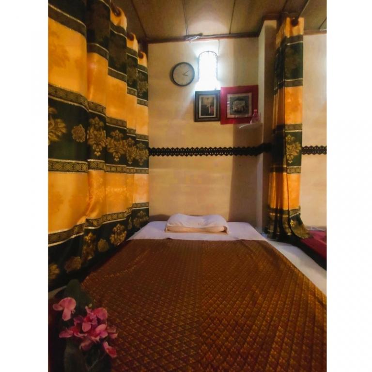 タイ古式マッサージ　ブアトンマッサージ（BUATHONG　MASSAGE）～曙町
