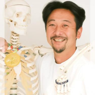 院長 飯妻　宏幸